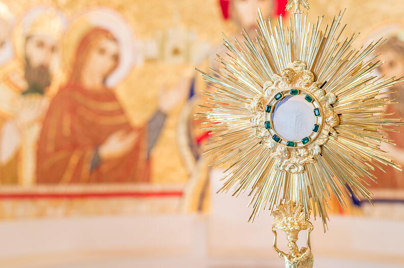 Read more about the article CORPUS CHRISTI É OPORTUNIDADE PARA CELEBRAR A EUCARISTIA