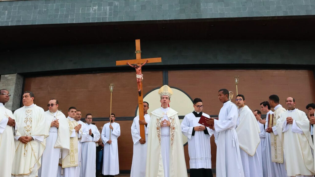 Read more about the article ABERTURA DO ANO JUBILAR NA DIOCESE DE LUZIÂNIA