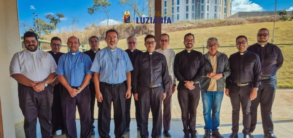 Leia mais sobre o artigo DOM AGAMENILTON FAZ SUA PRIMEIRA VISITA NA DIOCESE