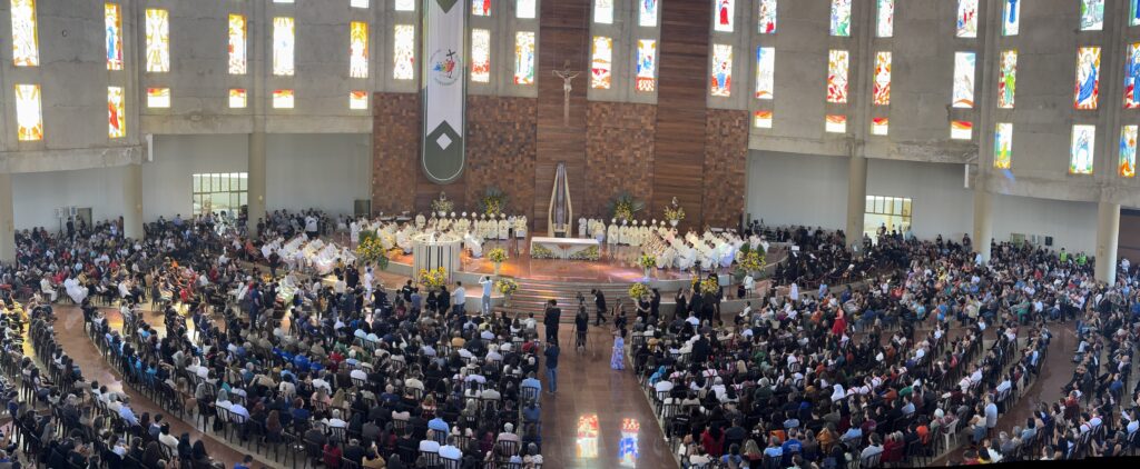 Leia mais sobre o artigo POSSE DO NOVO BISPO