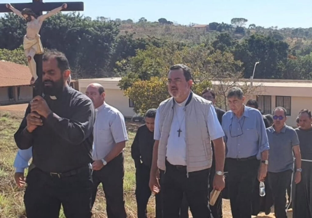 Leia mais sobre o artigo JUBILEU DO CLERO DA DIOCESE DE LUZIÂNIA