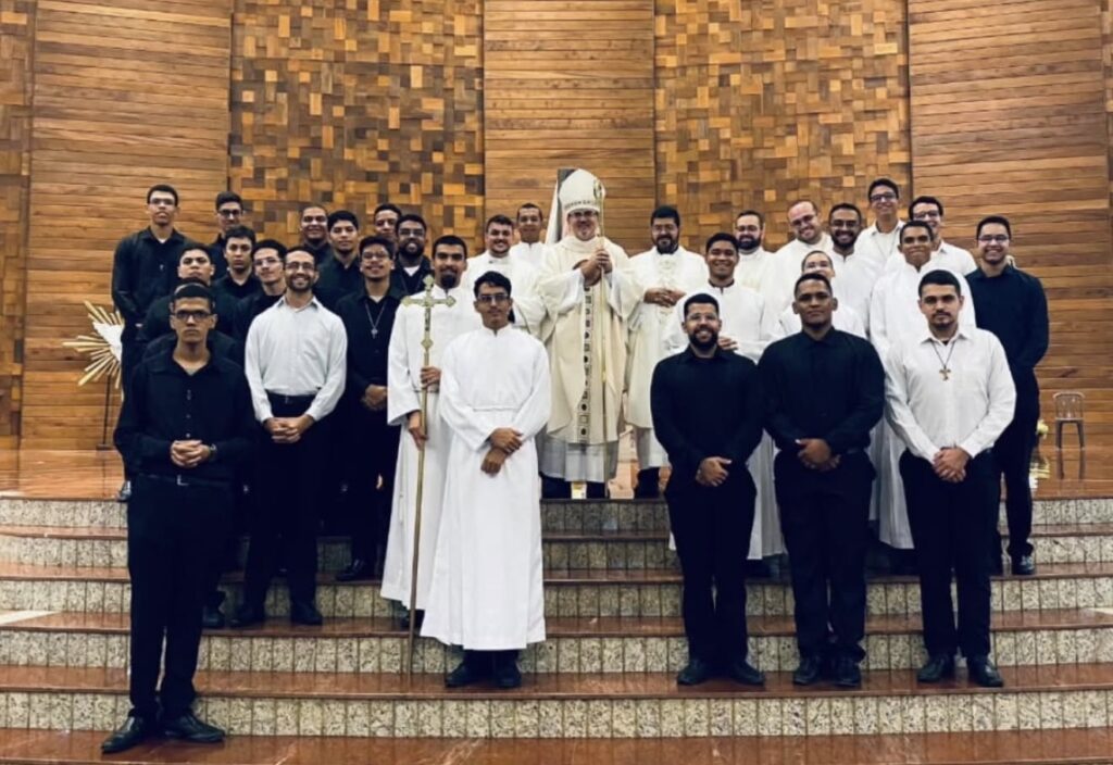 Leia mais sobre o artigo POSSE DOS NOVOS REITORES DOS SEMINÁRIOS